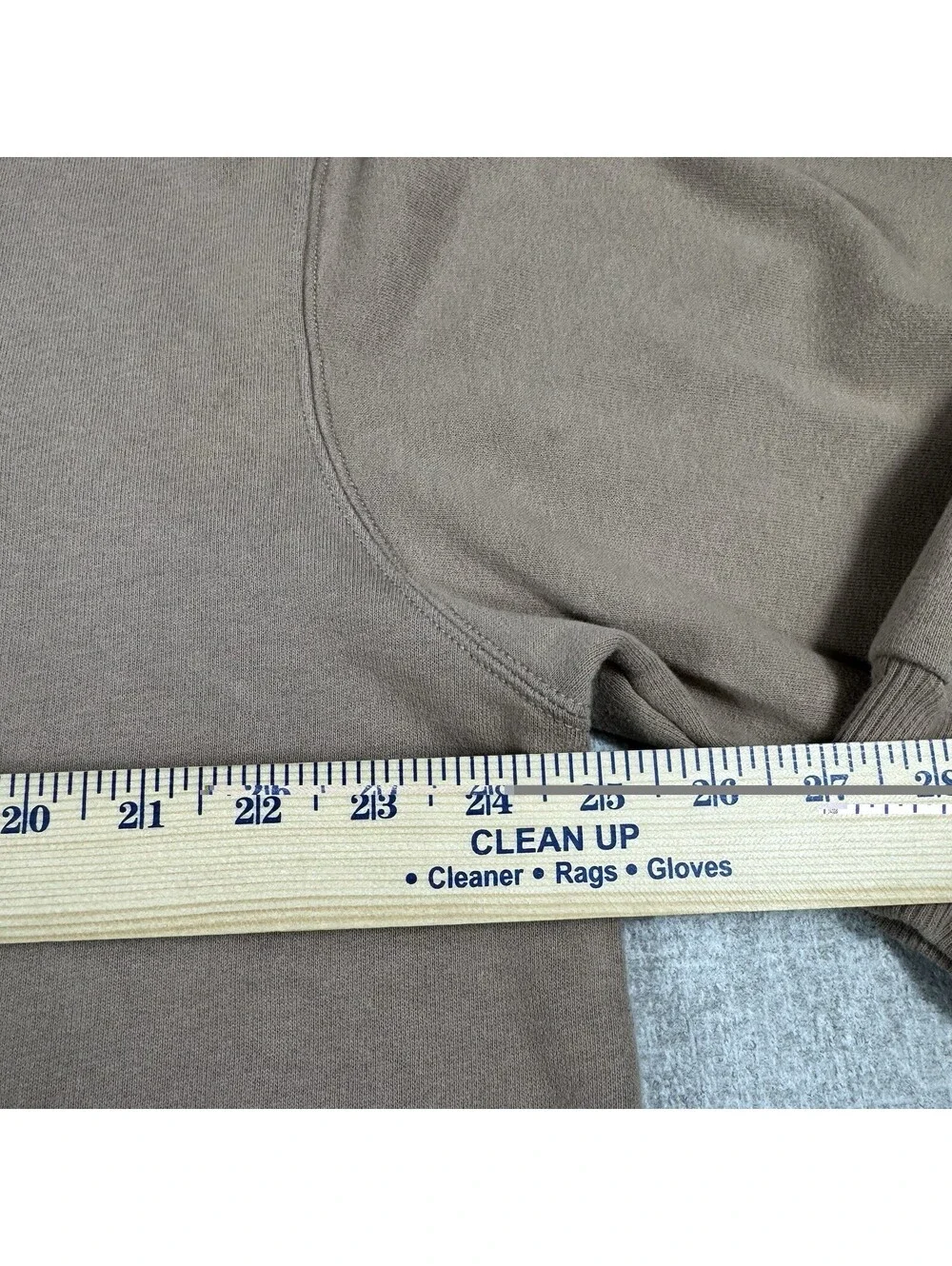Hollister Men's Size L Brown Embroidered Logo Pullover Fleece Sweatshirt